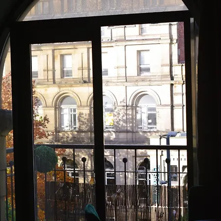 Heart Of - 2 Bedroom Flat * Leeds (West Yorkshire)