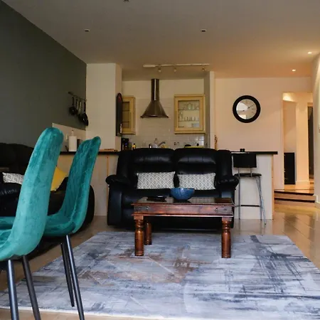 Heart Of - 2 Bedroom Flat Apartament *