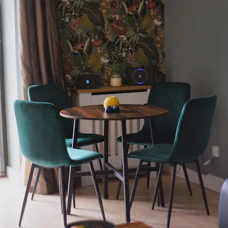 Heart Of Leeds - 2 Bedroom Flat * 利兹
