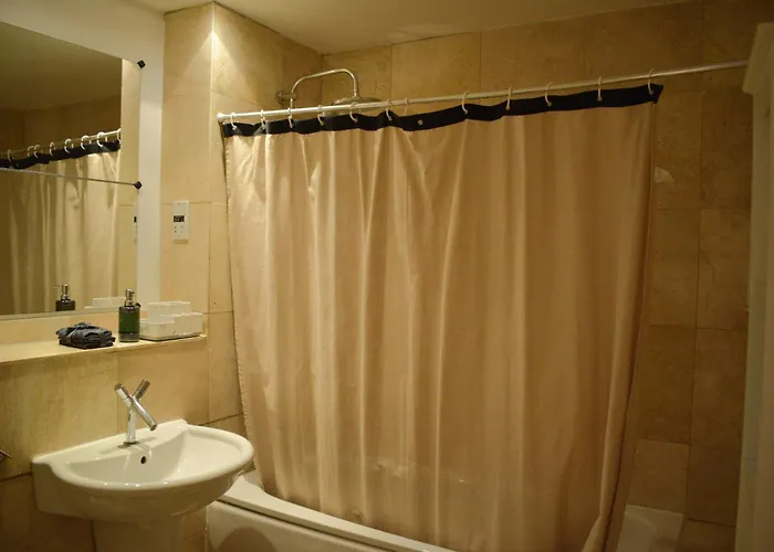 Heart Of - 2 Bedroom Flat Apartment