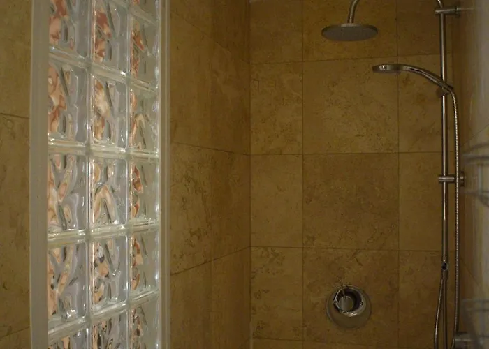 Heart Of - 2 Bedroom Flat Apartment